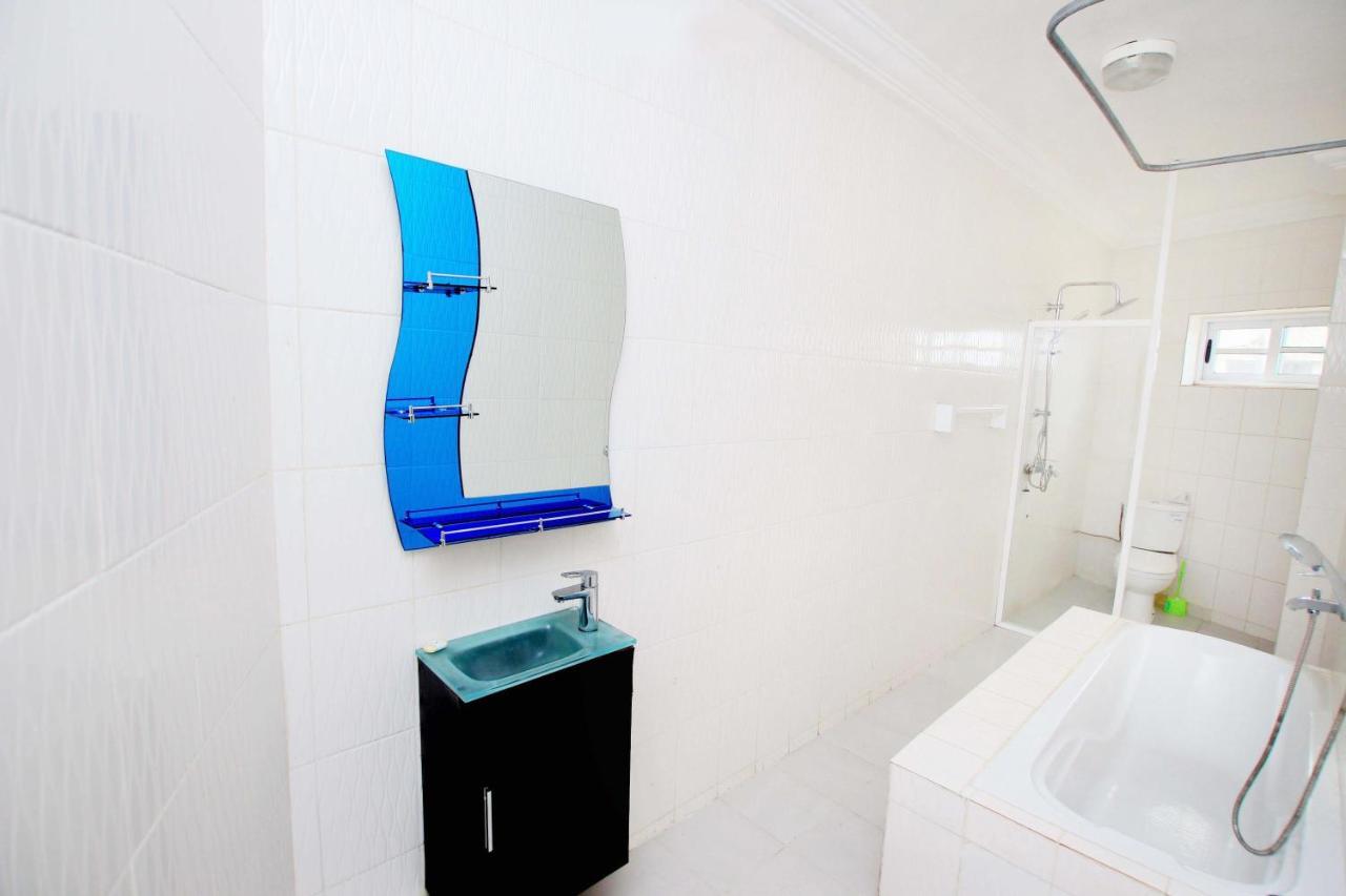 Hotel Galilee كوتونو المظهر الخارجي الصورة